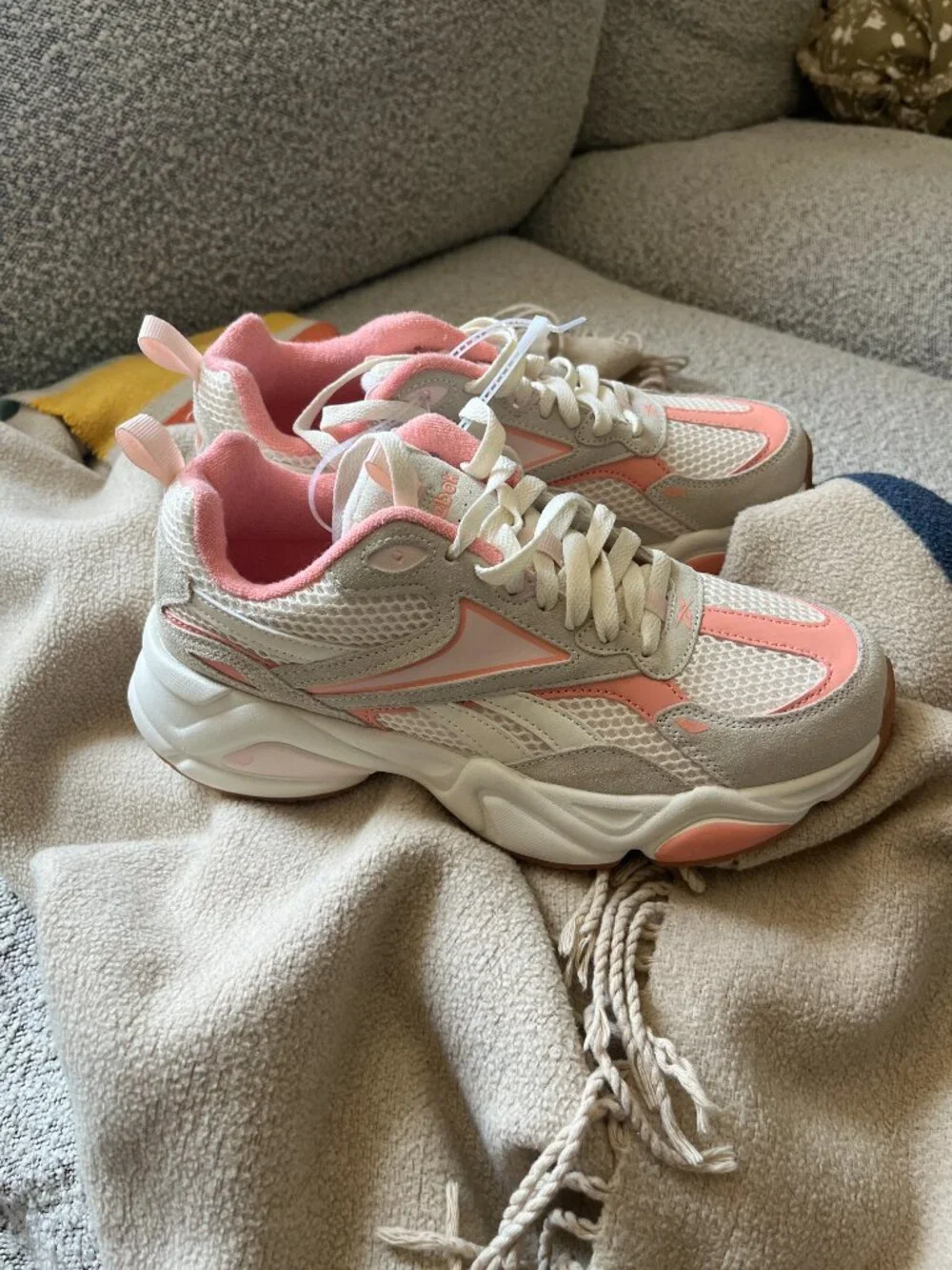 Reebok Charge Sneakers